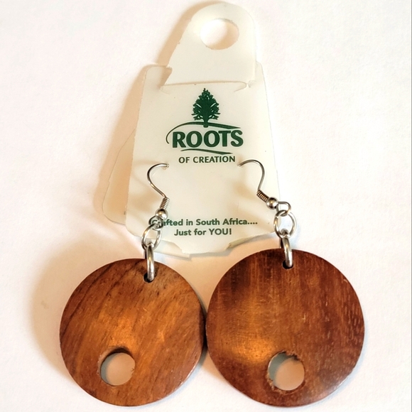 🌟Roots of Creation Wooden Earrings Crafted In Africa Handmade New - Picture 1 of 3